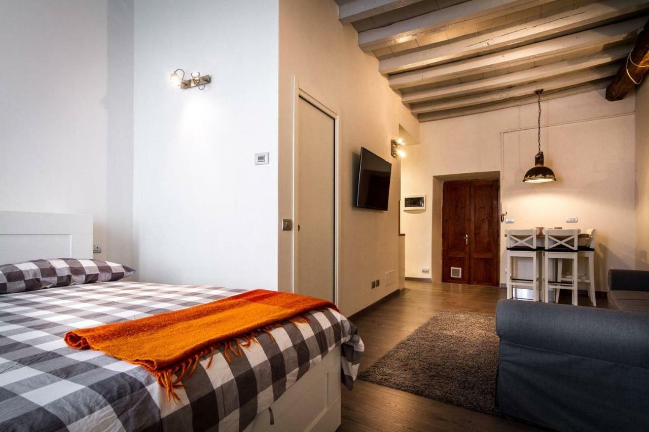 Joivy Chic Studio In Como Centre Exterior foto